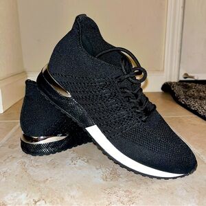 🩶14TH & UNION Black & Silver Sneakers